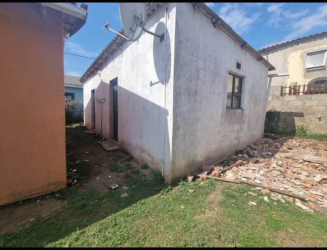 7 BEDROOM HOUSE FOR SALE IN NGWELEZANA